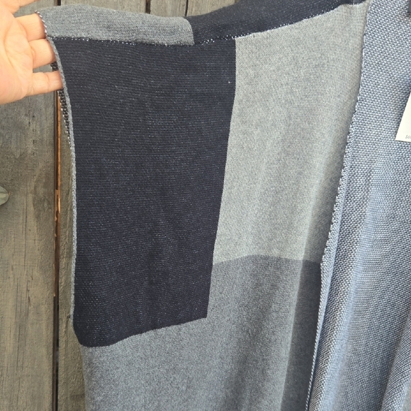 Lane Bryant Gray and Black Knit Cardigan - Picture 3 of 6